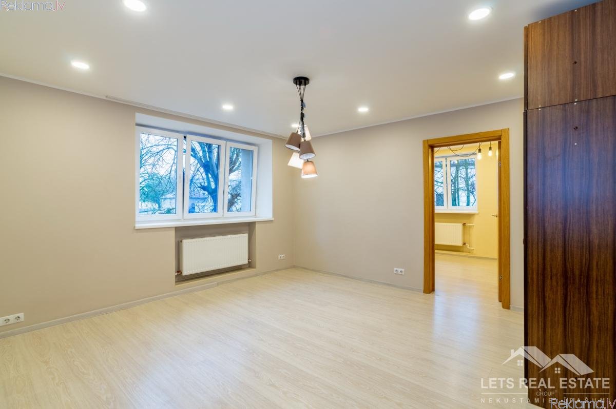 Sludinājumi. 2-istabu dzīvoklis, Teika, Zemgaļu 21, \'Hruščovka\', 49 kv. m, 2/3 st., Istabas caurst.-izol., Cena: 380 EUR/mēn. Foto #2